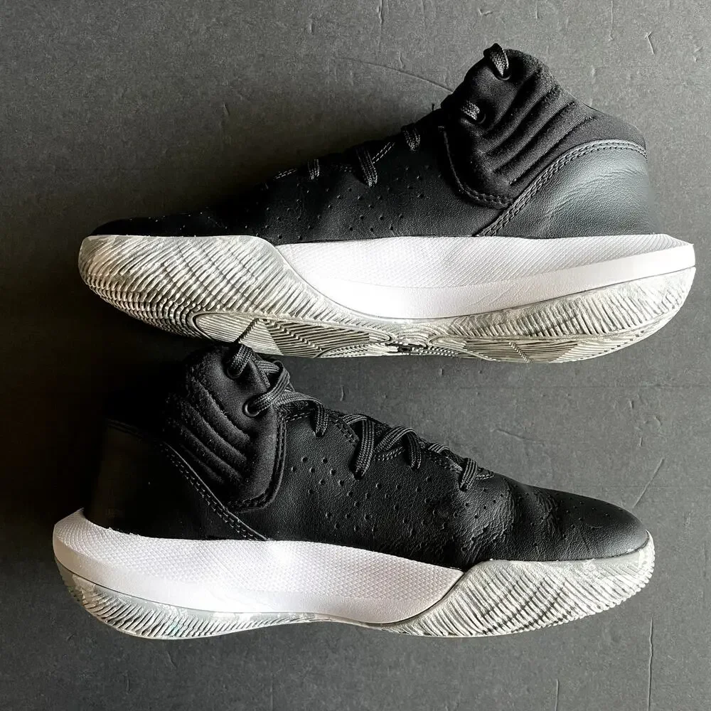 Under Armour black white